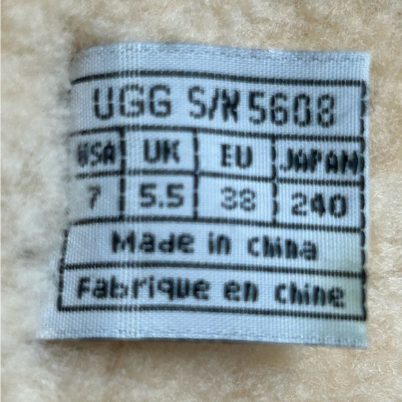 Authentic UGG Langley Boots S/N 5608 SIZE 7 EUC!!! - Picture 8 of 10